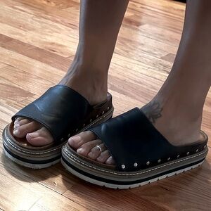 Dolce Vita sandal/slides